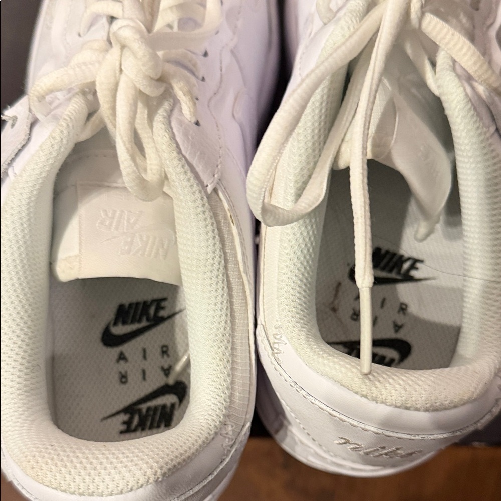 Nike Air Force 1 Triple  White  Sneakers - Picture 6 of 8